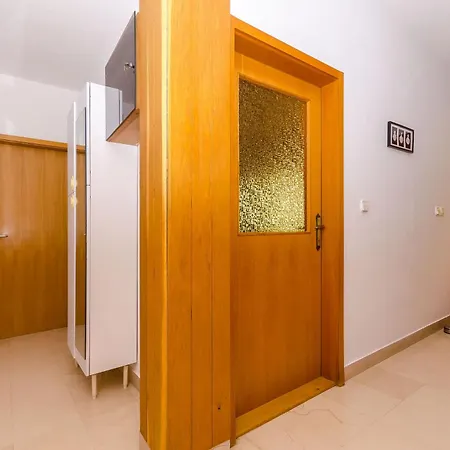 Сasa de vacaciones House Vetus Pontem Vrboska