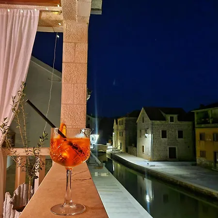 Сasa de vacaciones House Vetus Pontem Vrboska