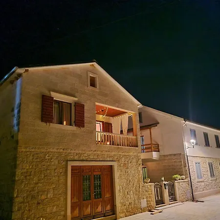 House Vetus Pontem * Vrboska